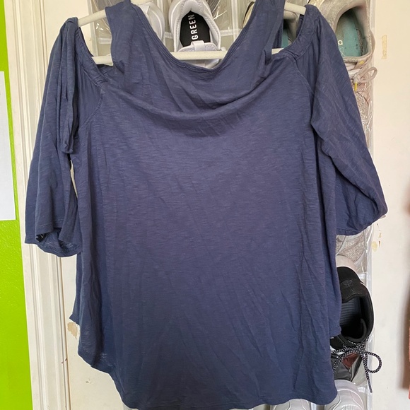 Women's Blue Express Cold Shoulder Blouse Sz M - Picture 2 of 4